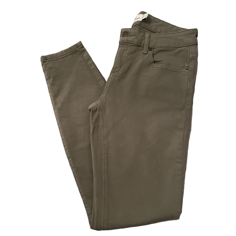 Vineyard Vines straight leg pants size 4